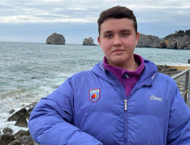 За свои достижения Айнур Ситдиков получил путёвку в лагерь «Артек». Фото из архива Айнура Ситдикова.