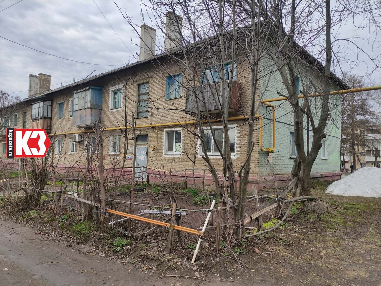 Расселение в скором времени коснётся и остального аварийного жилья. На очереди дома по проспекту Комсомольскому 4А, 6, 8, 8А. Фото: Руслан Никонов, «КЗ».