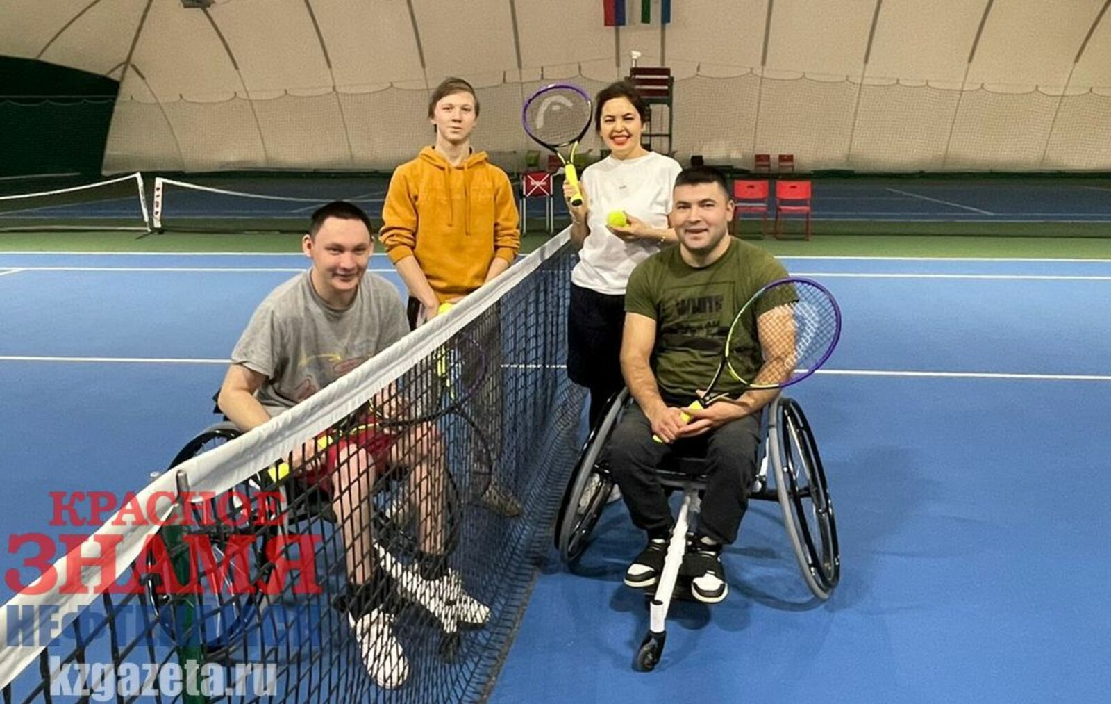 Сегодня играть в теннис могут и ребята с ограниченными возможностями здоровья. Фото: Елена Аллаярова, «КЗ».