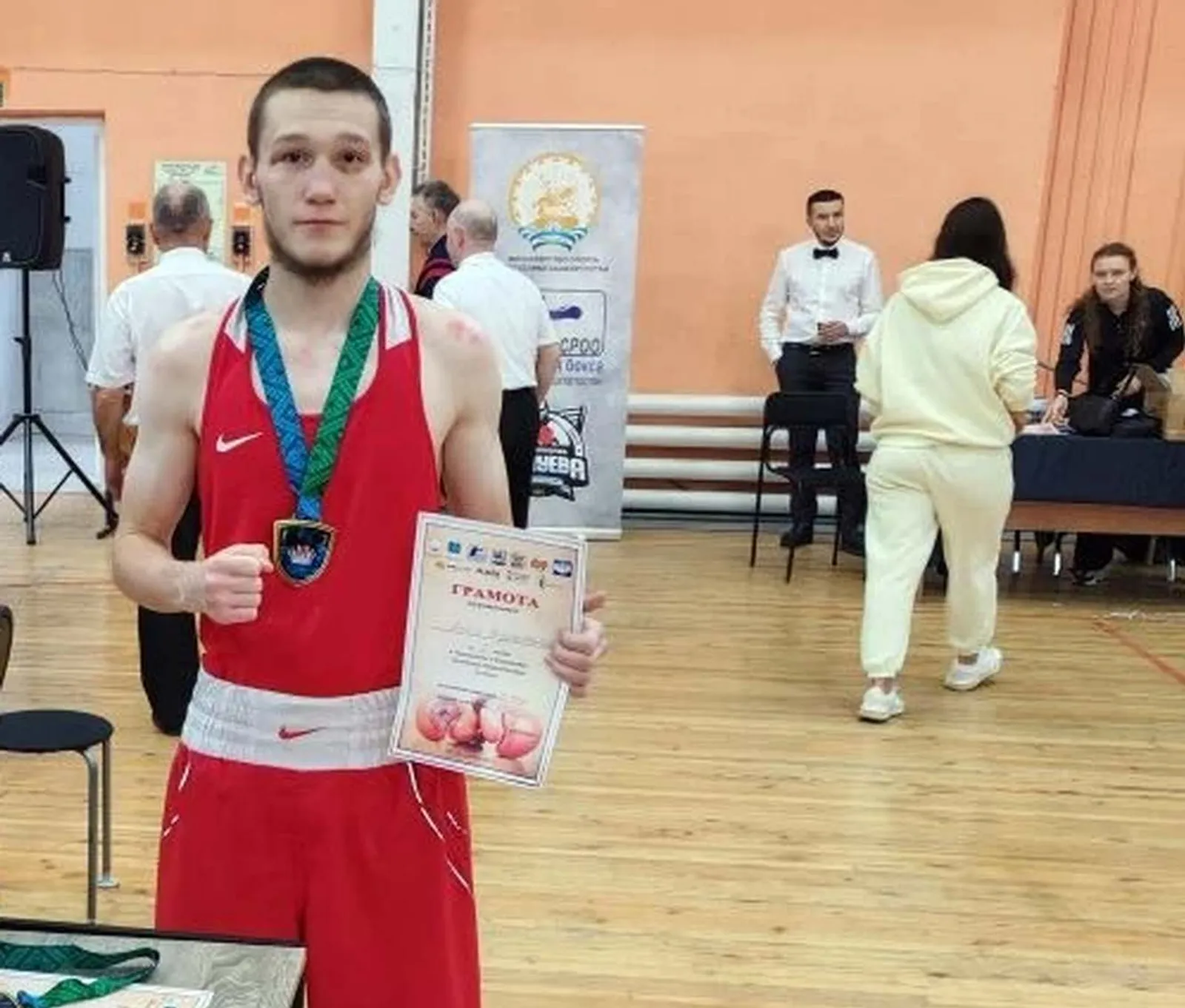 Абдурахманов Артём.