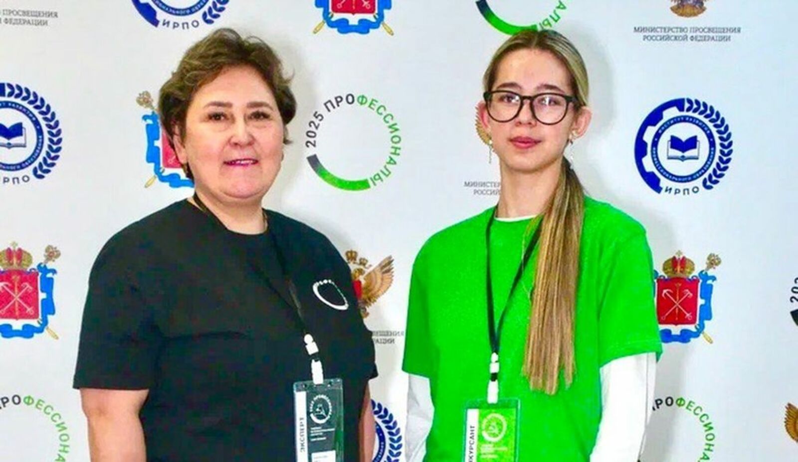 Победа на российском уровне – это командный успех наставника и студента. На снимке – Алсу Раифовна Вакказова и Милана Бакирова.