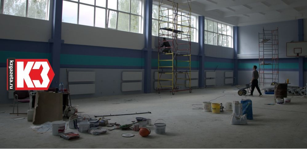 Работа в школе №11 идёт в авральном режиме. Фото: Руслан Никонов, «КЗ».