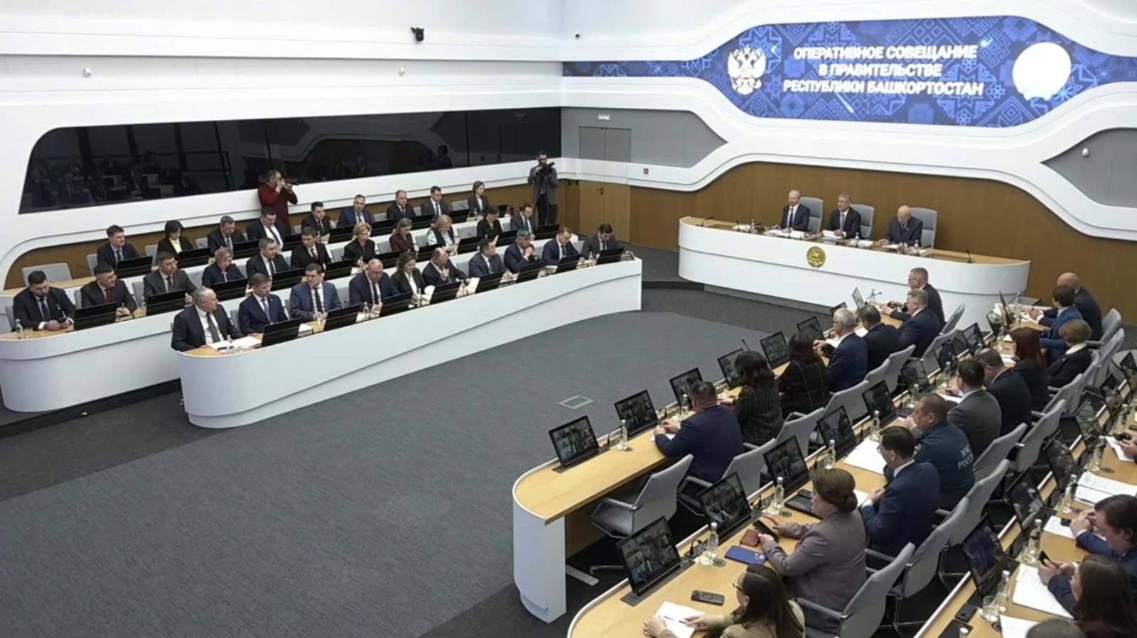 скриншот / трансляция оперативного совещания Правительства РБ.