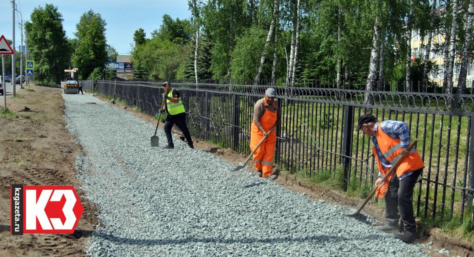 На смену тротуарной плитке придёт асфальтовое покрытие. Фото: Юлия Щелчкова, «КЗ».