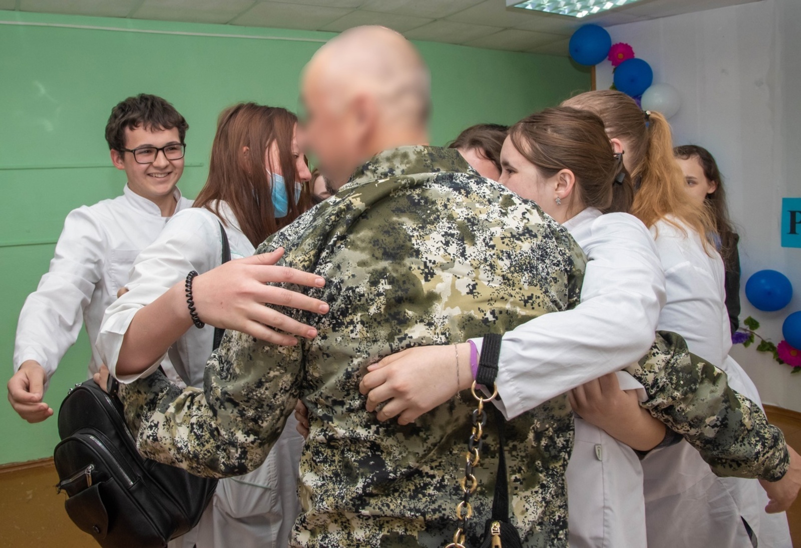 В Башкирии участник СВО в отпуске рассказал школьникам о пользе башкирского языка