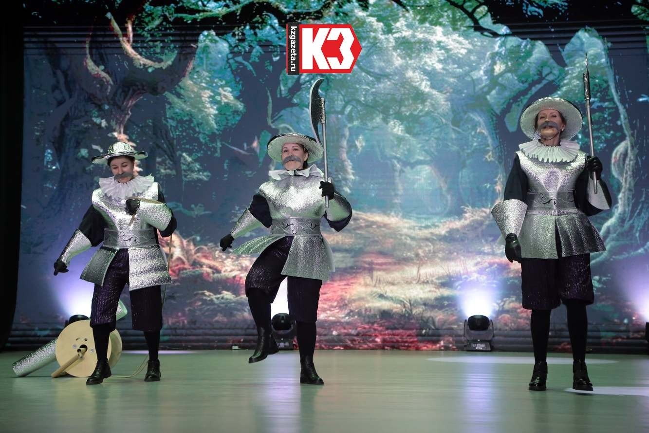 «Ох, рано встаёт охрана..» – музыкальные руководители превратили фестиваль  в настоящую сказку. Фото: Руслан Никонов, «КЗ».