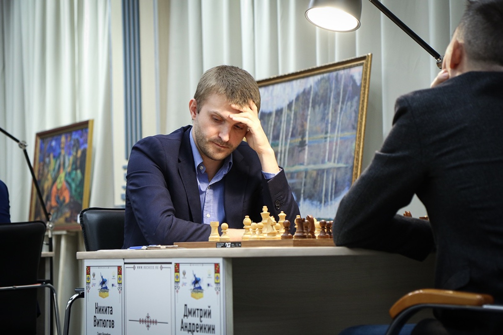 Никита Витюгов вырвался вперед на Суперфинале чемпионата России по шахматам. У женщин лидируют Валентина Гунина и Евгения Овод