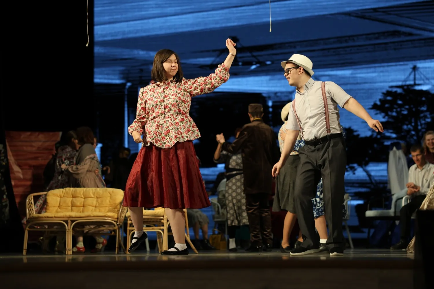 На сцене Городского центра культуры.