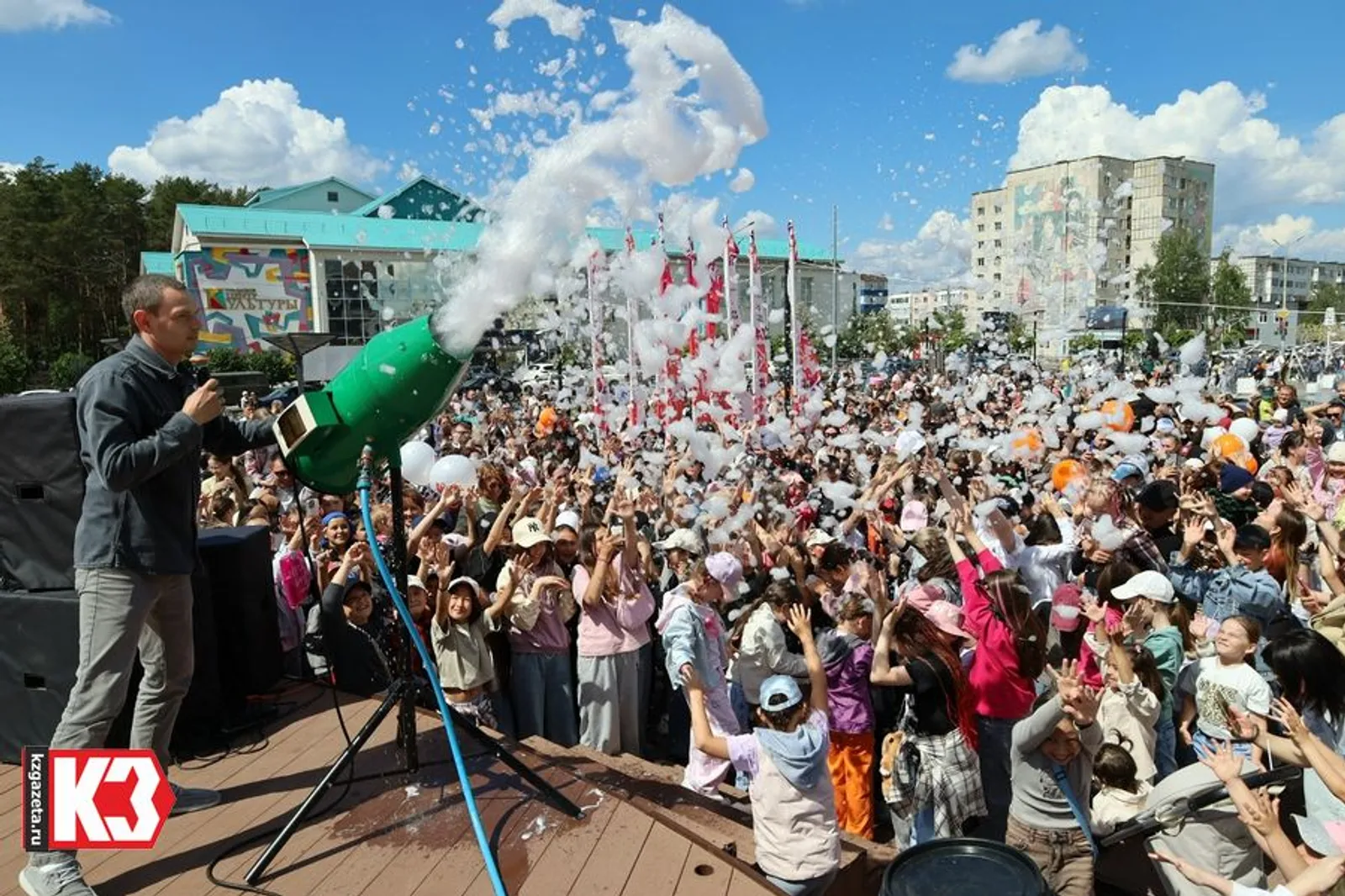 Пенное шоу – одно из любимых развлечений детей. Фото: Алина Мадешина.