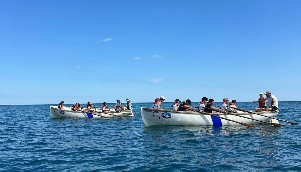 Шлюпки вышли в море. Фото из личного архива Марии Косотухиной.