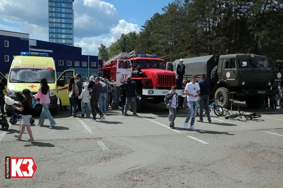 В рамках Дня защиты детей прошла выставка спецтехники. Фото: Руслан Никонов, «КЗ».