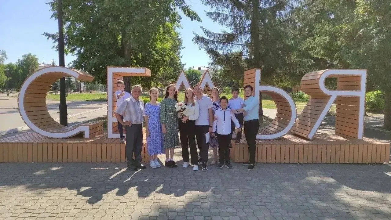 https://vk.com/neftcity_adm?w=wall-161936257_72555
