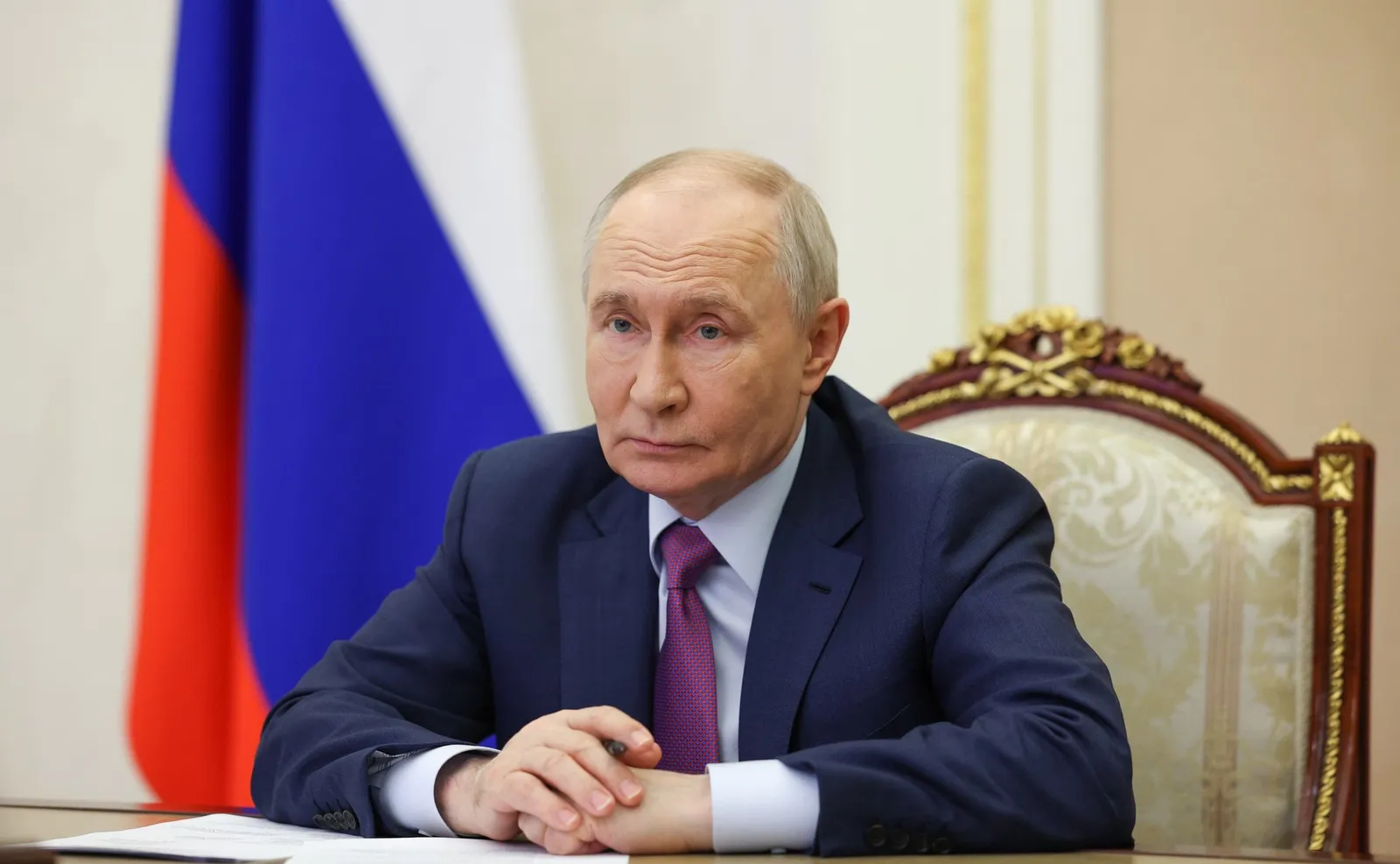 http://www.kremlin.ru/events/president/news/79942/photos