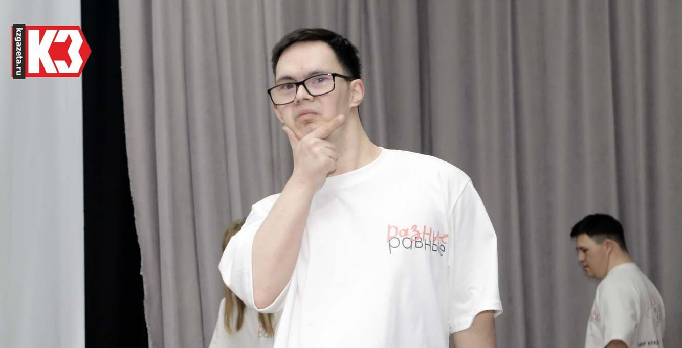 Одежду продемонстрировали с присущим им артистизмом. Фото: Руслан Никонов, «КЗ».