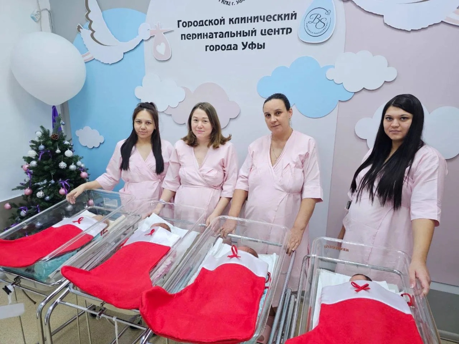 В Башкортостане после боя курантов родились сразу три малыша