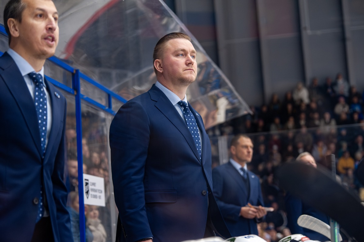 Пресс-служба ХК «Динамо-Алтай». https://hcda.ru/ Главный тренер "Тороса" Николай Лемтюгов.