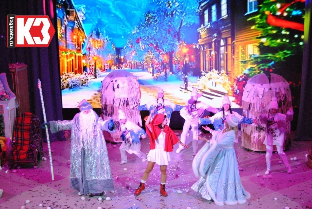 Новогоднее представление получилось волшебно красивым, наполненным музыкой, танцами и... чудесами. Фото: Миляуша Сиразетдинова, «КЗ».