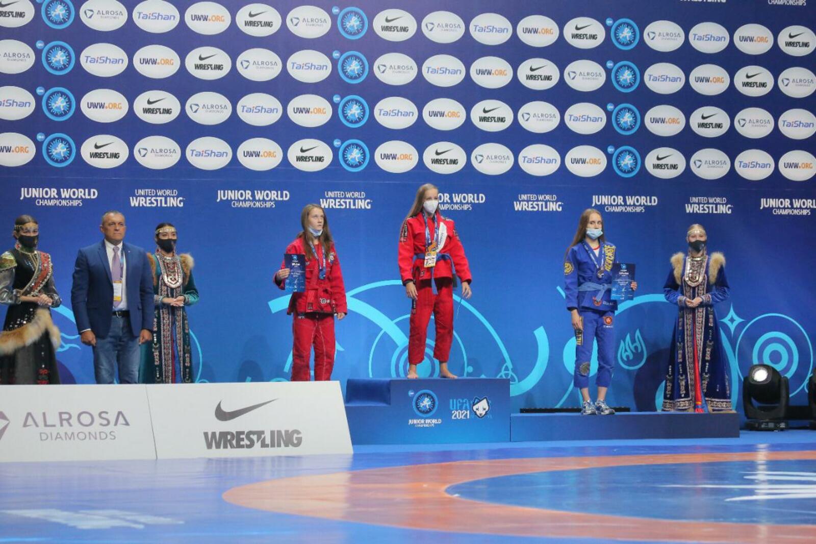 Башкирские спортсменки завоевали четыре золотые медали на чемпионате мира по спортивной борьбе среди юниоров