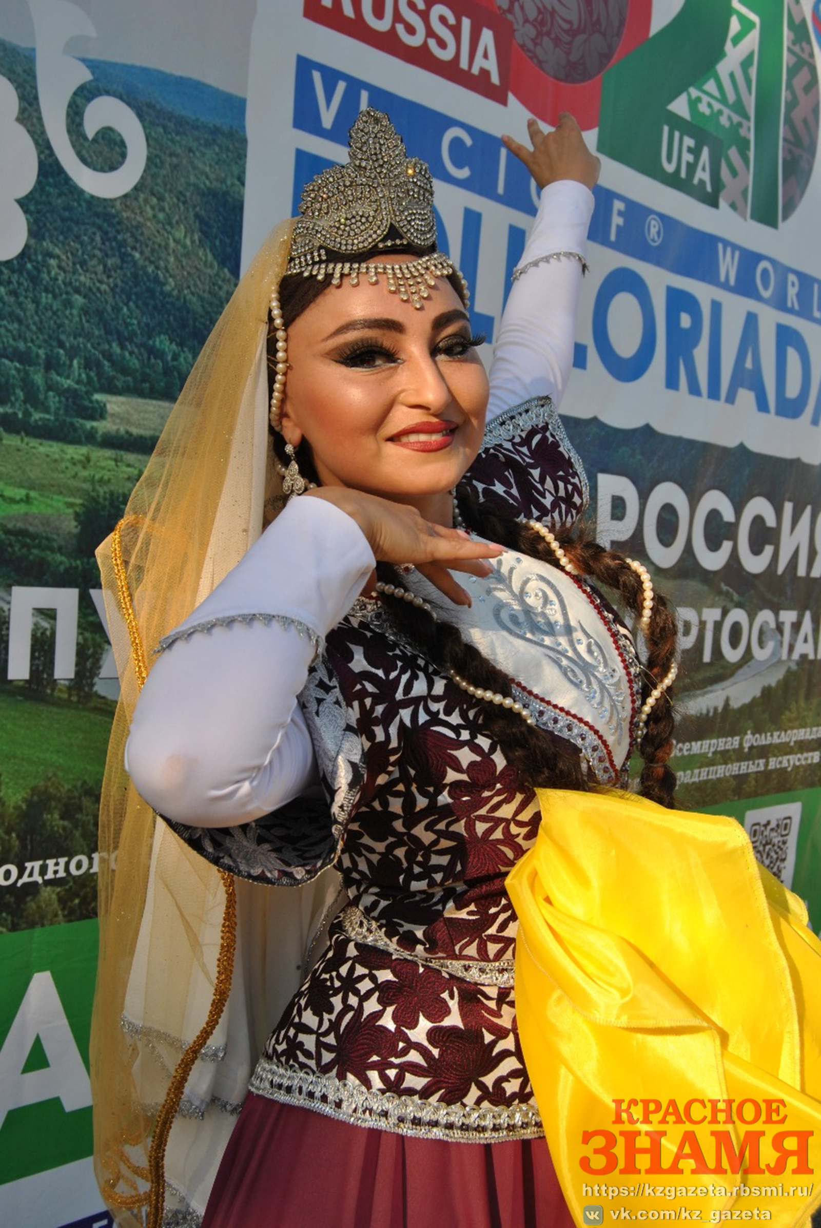 31-летняя красавица Айдан из Баку танцует 26 лет