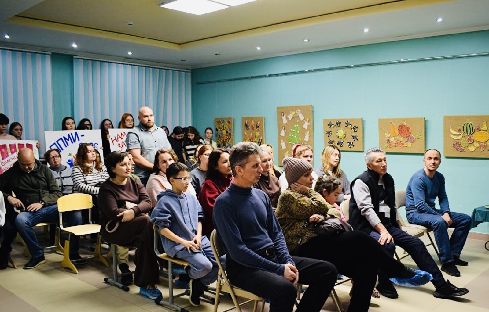 На собрании присутствовал депутат городского Совета В.Белоглазов, который поддержал инициативу.