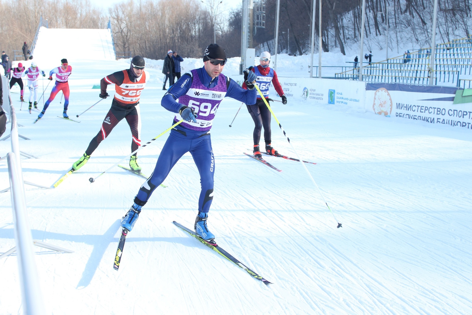 Денису Шелкоплясу с успехом удаётся совмещать работу, спорт и тренерство.