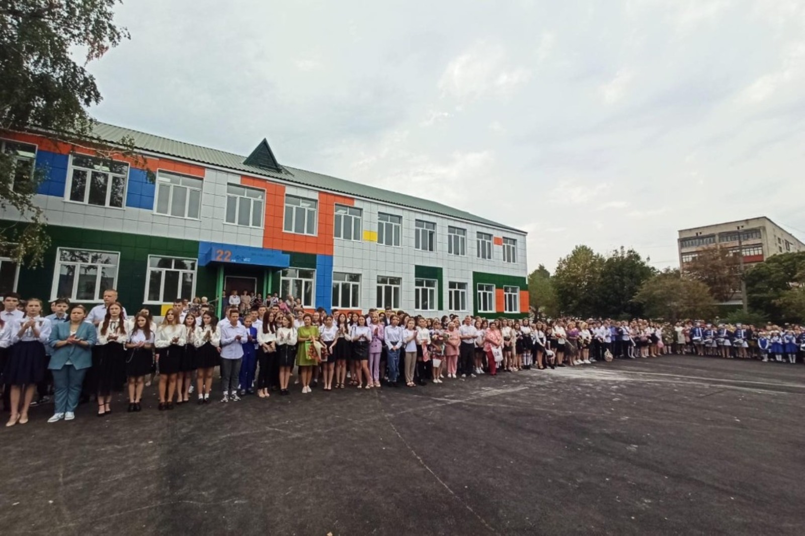 Строители из Башкортостана завершили капремонт Петровской школы имени Минигали Шаймуратова в ЛНР