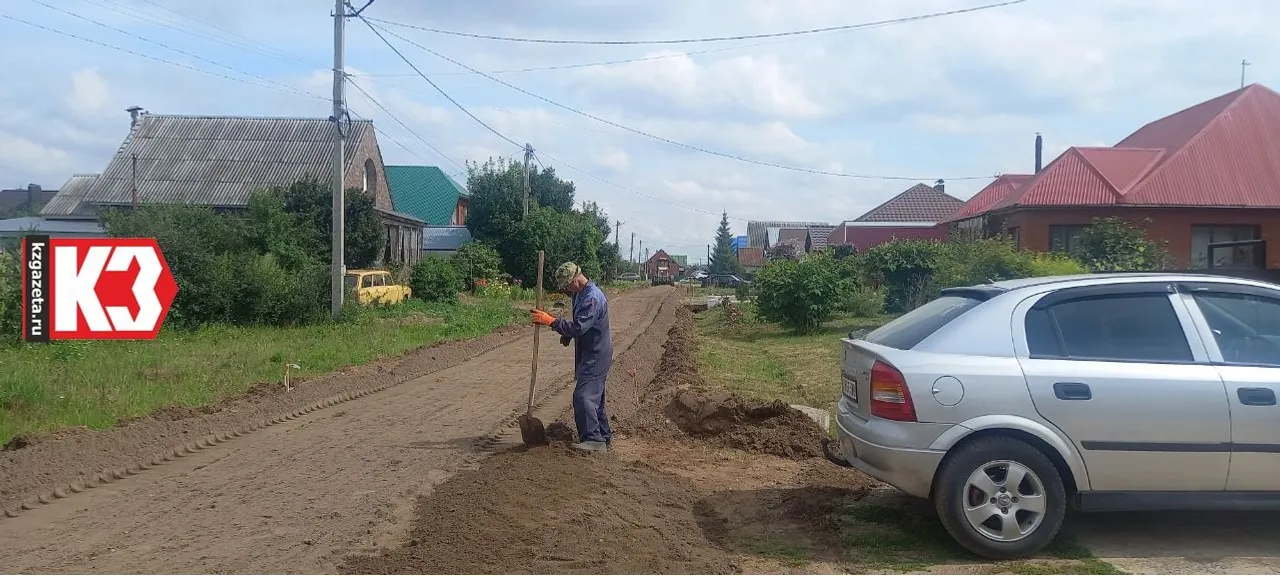 Дорога – это первое, что нужно в любом частном секторе. Фото: Юлия Щелчкова, «КЗ».